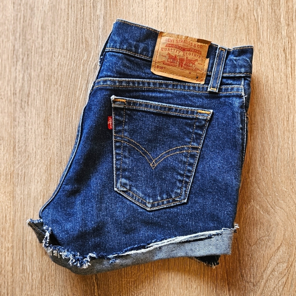 Levi cut offs